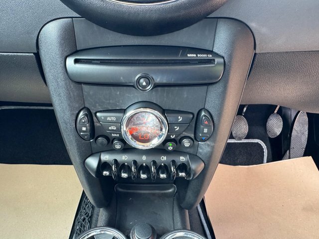 Mini Clubman Estate 1.6 Cooper D Euro 5 Ss 201111 Red #19