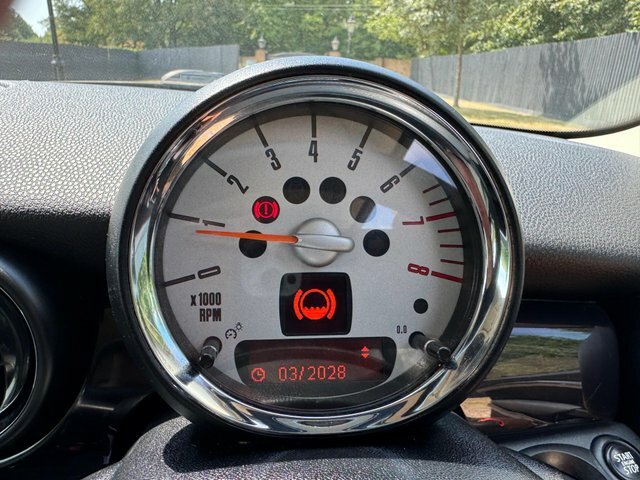 Mini Clubman Estate 1.6 Cooper D Euro 5 Ss 201111 Red #40