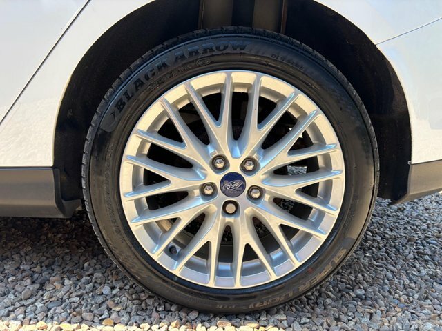 Ford Focus Ecoboost Zetec Euro 5 White #3