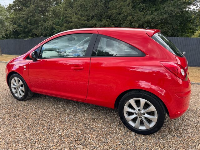 Vauxhall Corsa 16V Excite Euro 5 Red #5