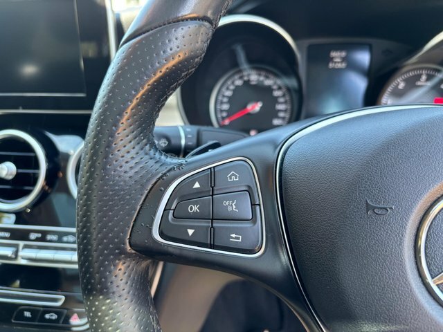 Mercedes-Benz C Class C200 Sport Red #18