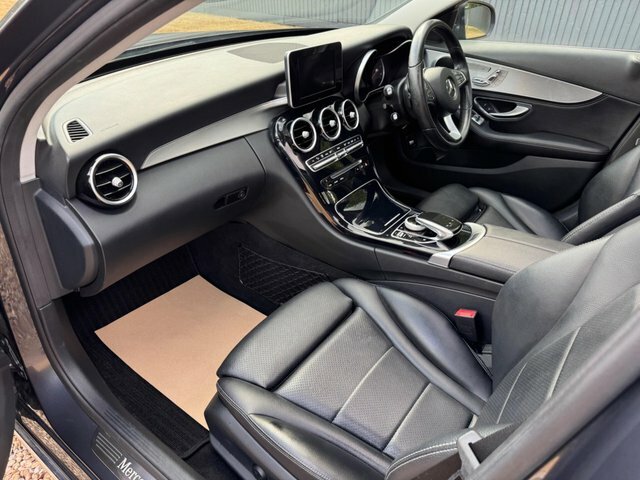 Mercedes-Benz C Class C200 Sport Red #45