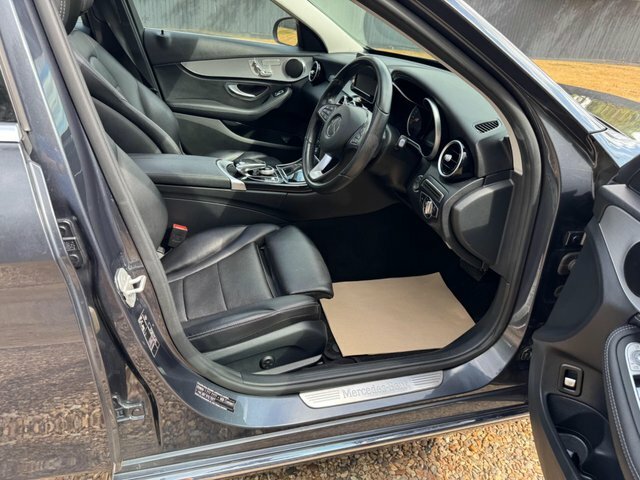 Mercedes-Benz C Class C200 Sport Red #34