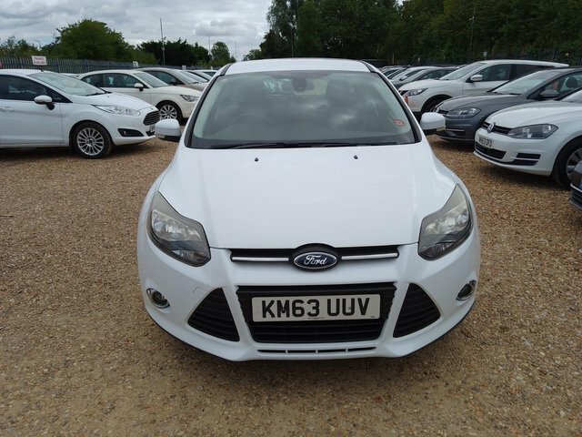Ford Focus 1.6 Tdci Zetec Euro 5 S S KM63UUV White #2