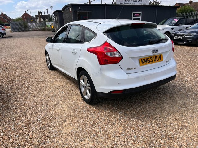 Ford Focus 1.6 Tdci Zetec Euro 5 S S White #4