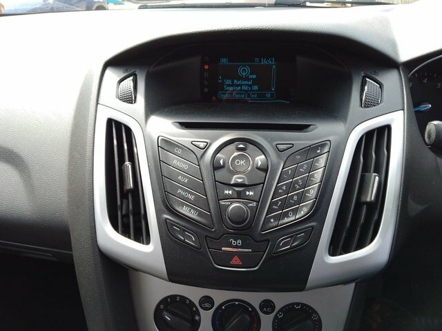 Ford Focus 1.6 Tdci 115 Titanium X Navigator White #5