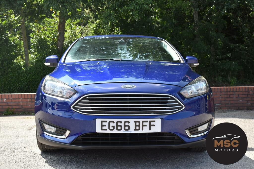 Ford Focus Titanium Blue #4