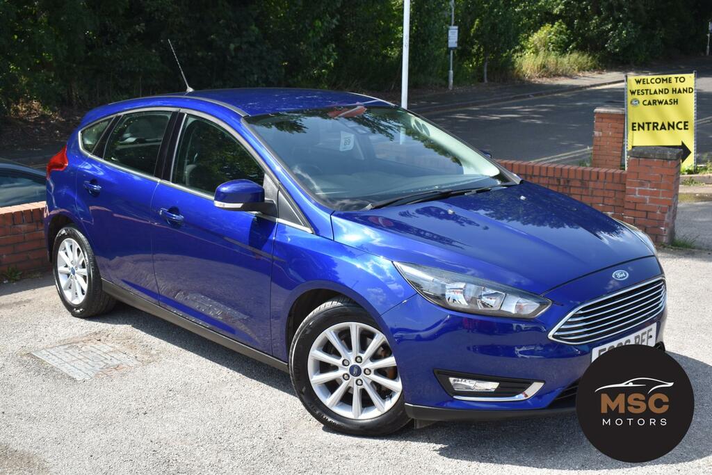 Ford Focus Titanium Blue