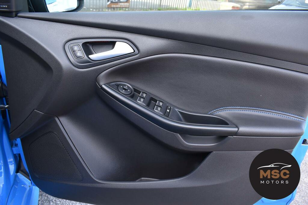 Ford Focus 1.0 Ecoboost 125 St-line Grey #34