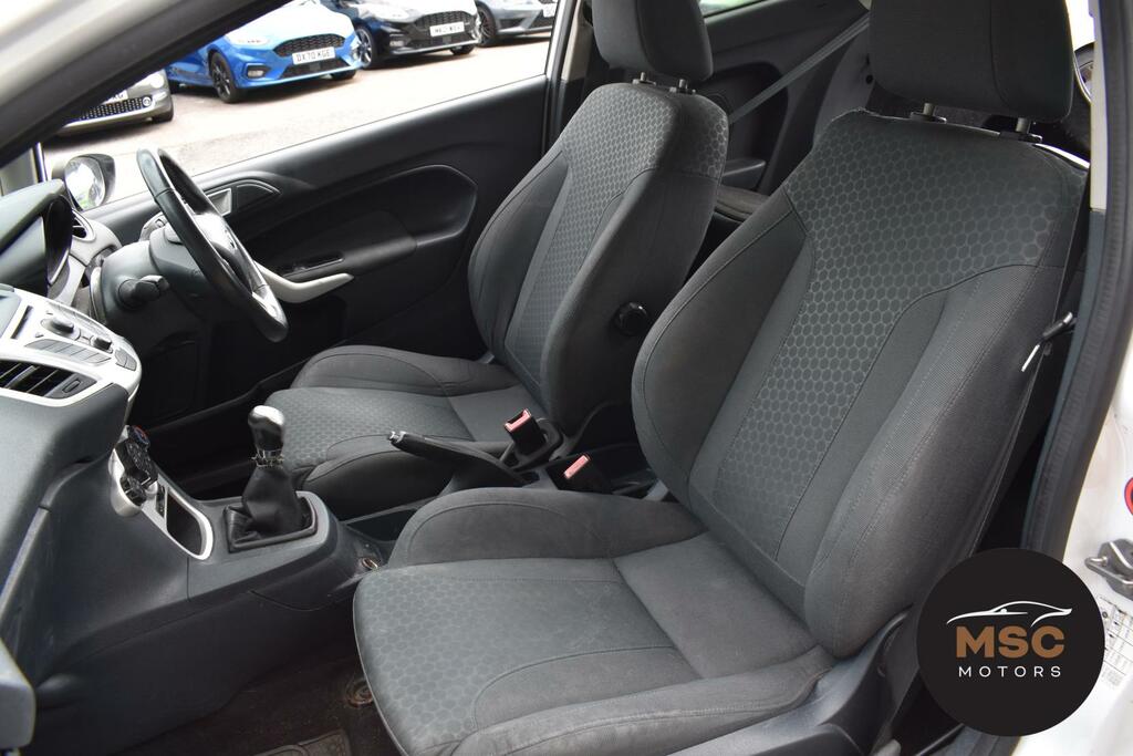 Ford Fiesta 1.25 Zetec Hatchback Red #12