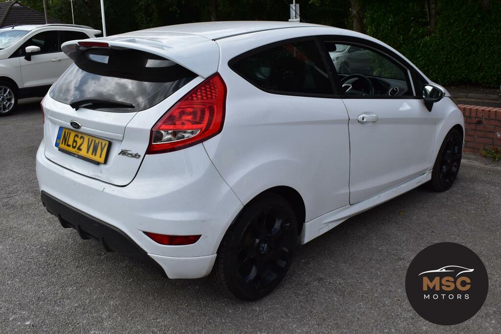 Ford Fiesta 1.25 Zetec Hatchback Red #8