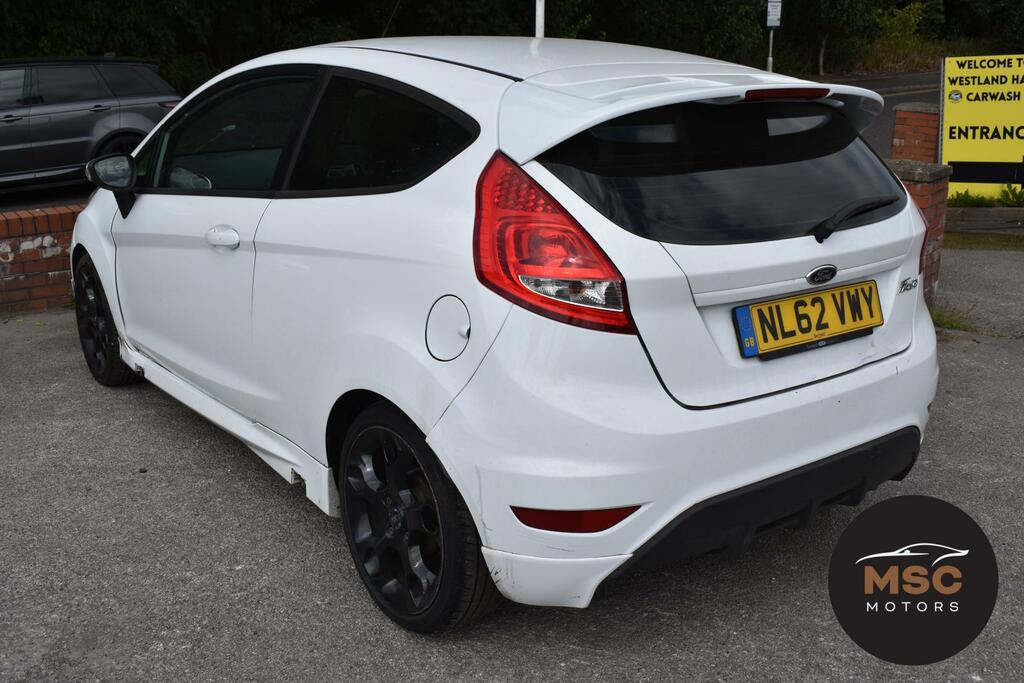 Ford Fiesta 1.25 Zetec Hatchback Red #6