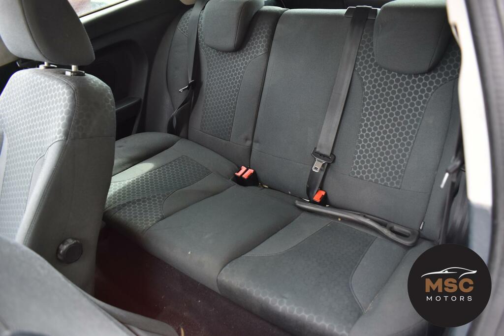 Ford Fiesta 1.25 Zetec Hatchback Red #13