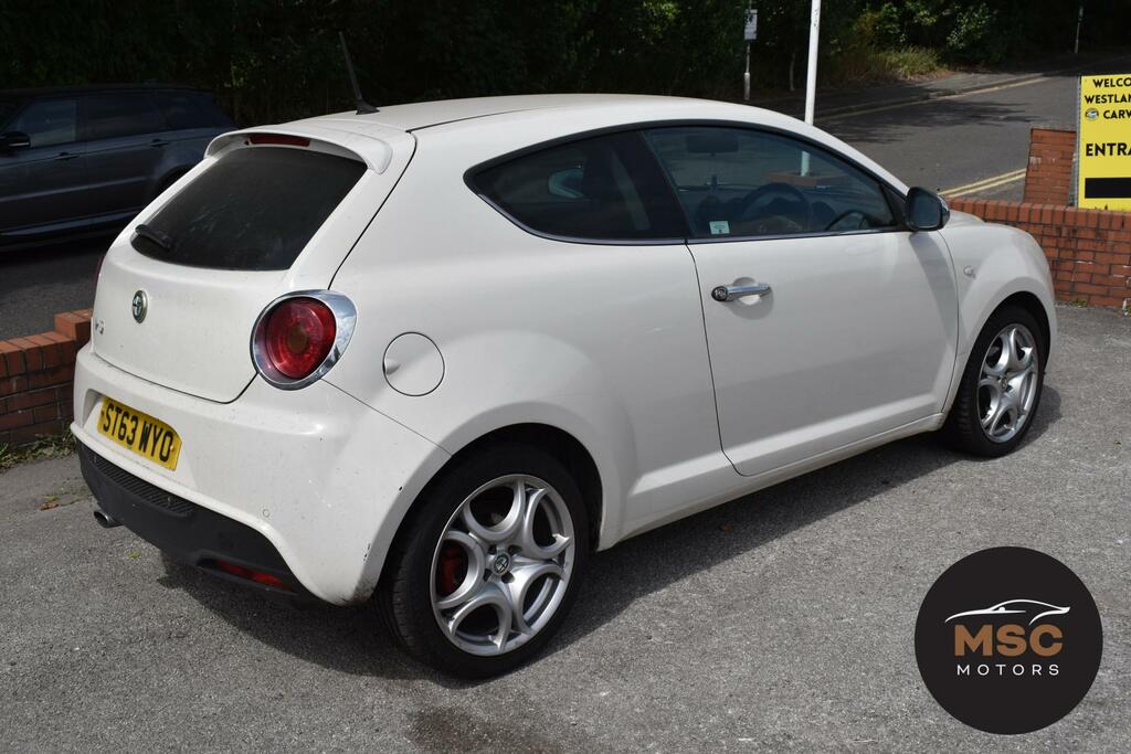 Alfa Romeo MiTo 1.6 Jtdm-2 Distinctive Startstop 120 Bhp White #9