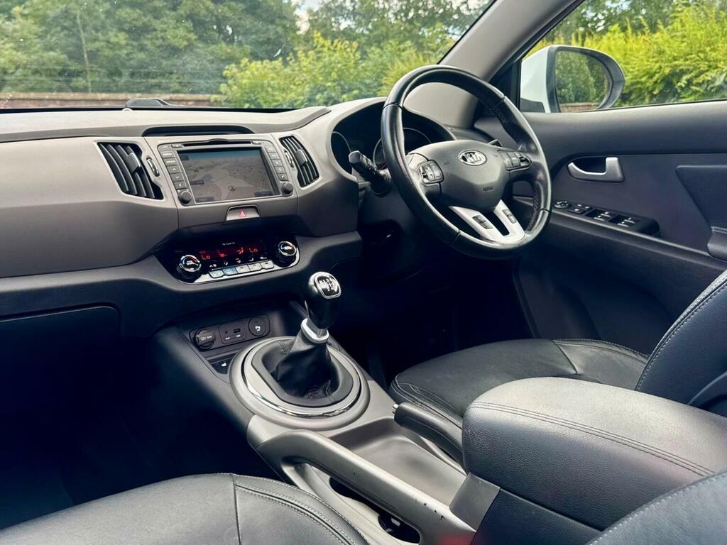 Kia Sportage 1.7 Crdi Ecodynamics 3 2Wd Euro 5 Ss White #3