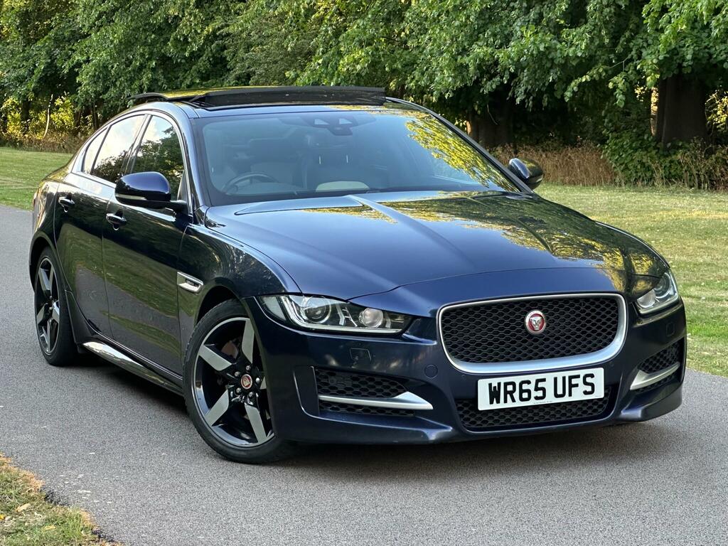 Jaguar XE R-sport Blue