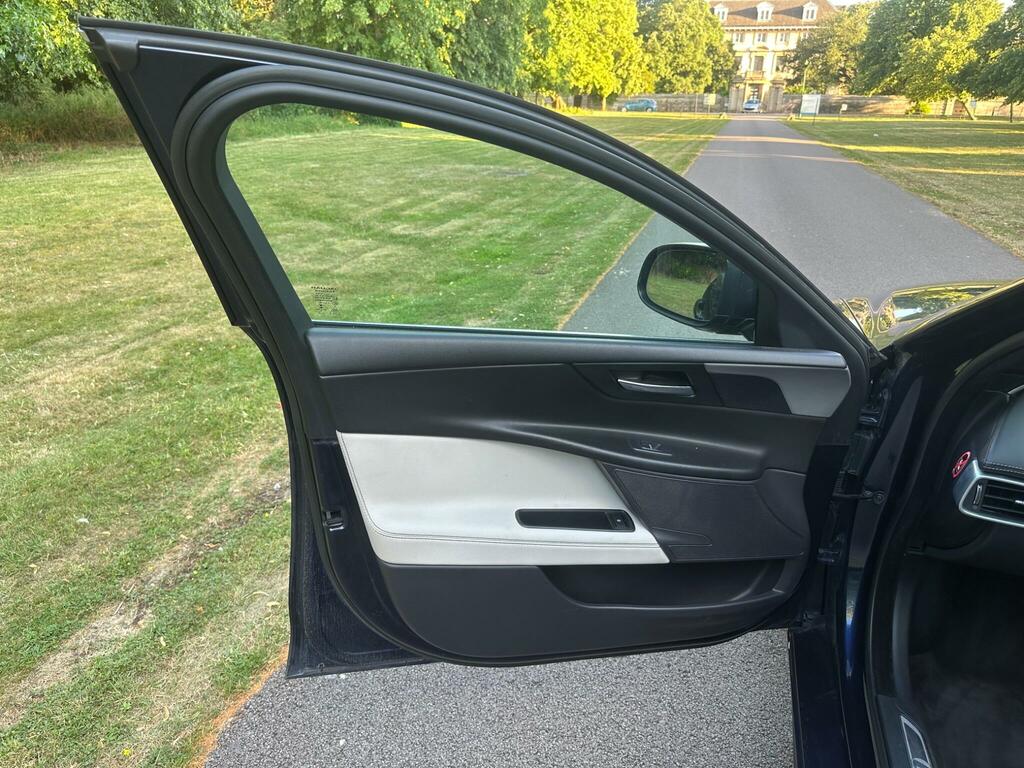 Jaguar XE Saloon 2.0 Gtdi Portfolio Euro 6 Ss 2 Grey #37