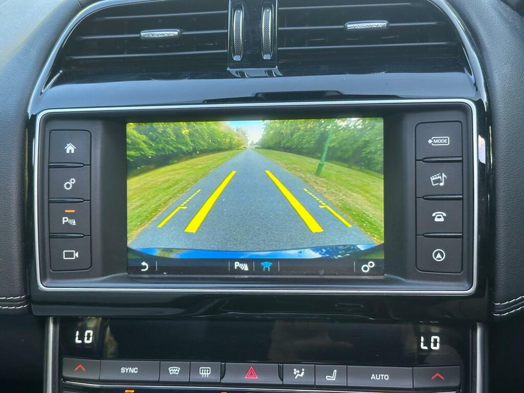 Jaguar XE Saloon 2.0 Gtdi Portfolio Euro 6 Ss 2 Grey #47