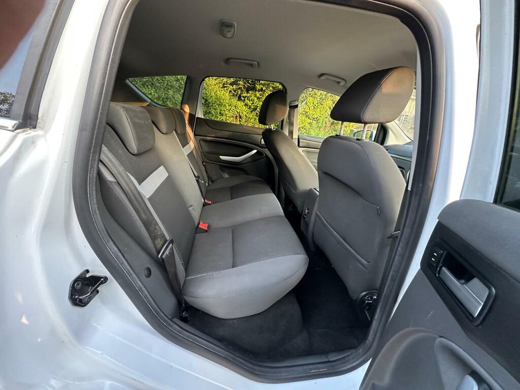 Ford Kuga 2.0L Titanium 2.0 Tdci - Service History - Ne Blue #24