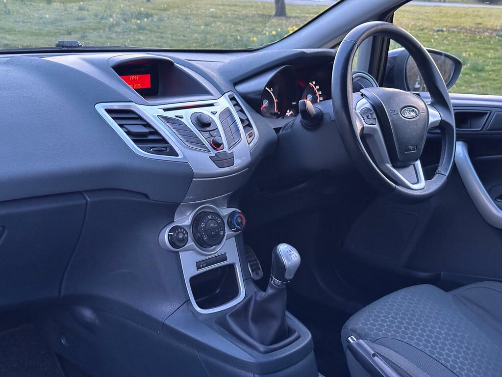 Ford Fiesta 1.4 Zetec Red #47