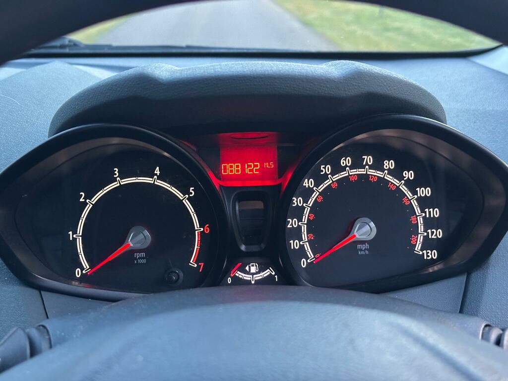Ford Fiesta 1.4 Zetec Red #29