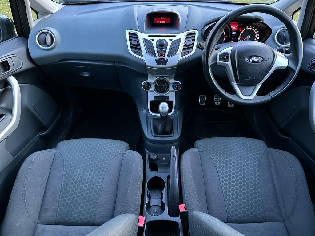 Ford Fiesta 1.4 Zetec Red #41