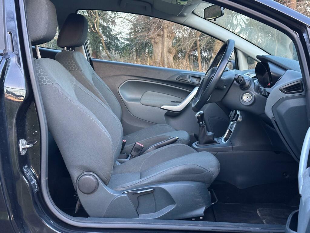 Ford Fiesta 1.4 Zetec Red #21