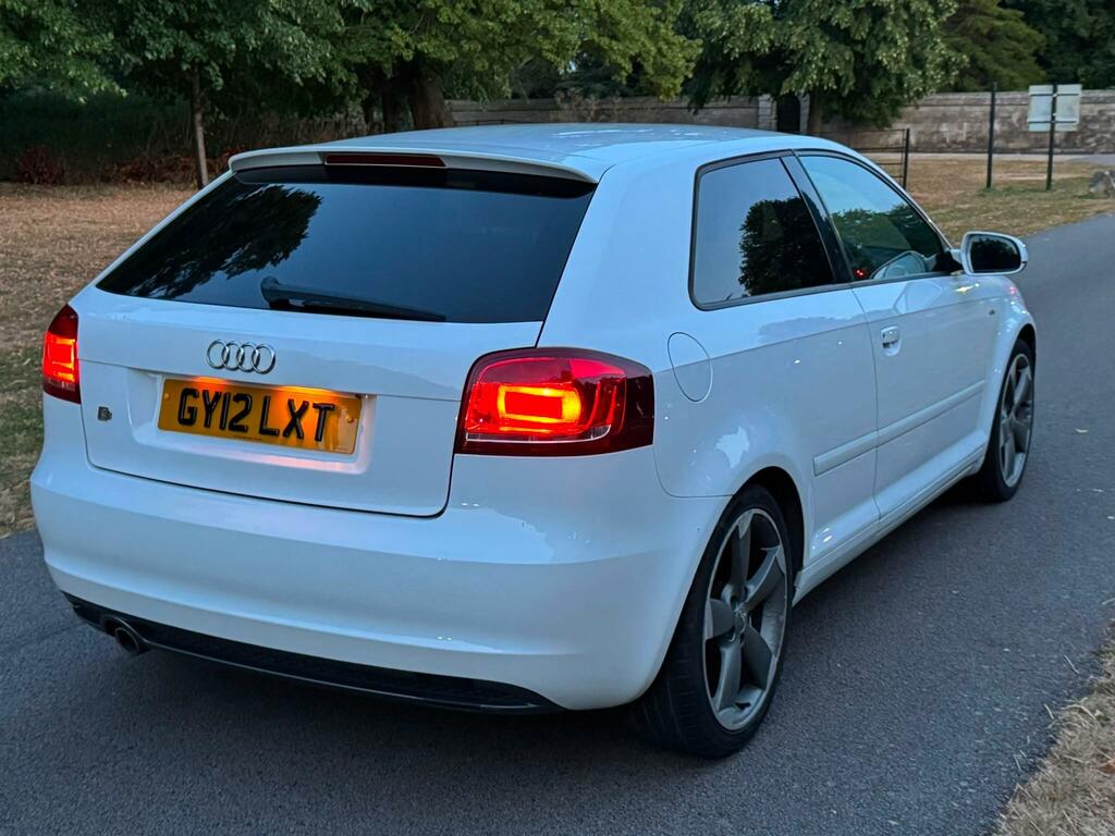 Audi A3 2.0 Tdi Black Edition Sportback Euro 5 Ss White #33