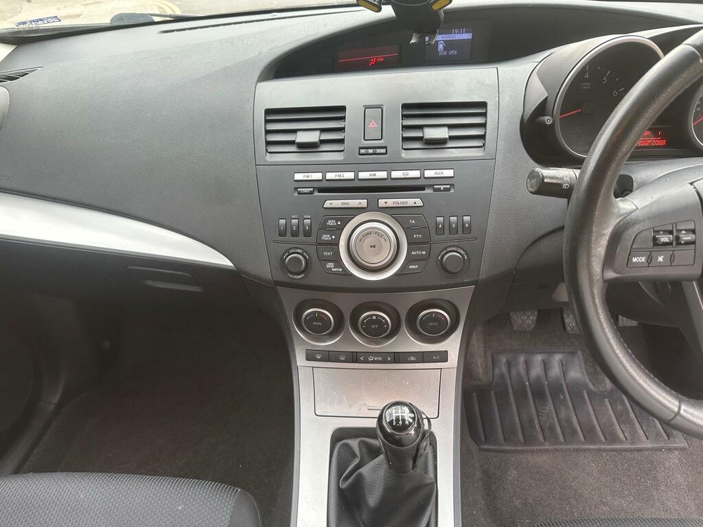 Mazda 3 1.6 Takuya Hatchback Euro 5 105 Red #27