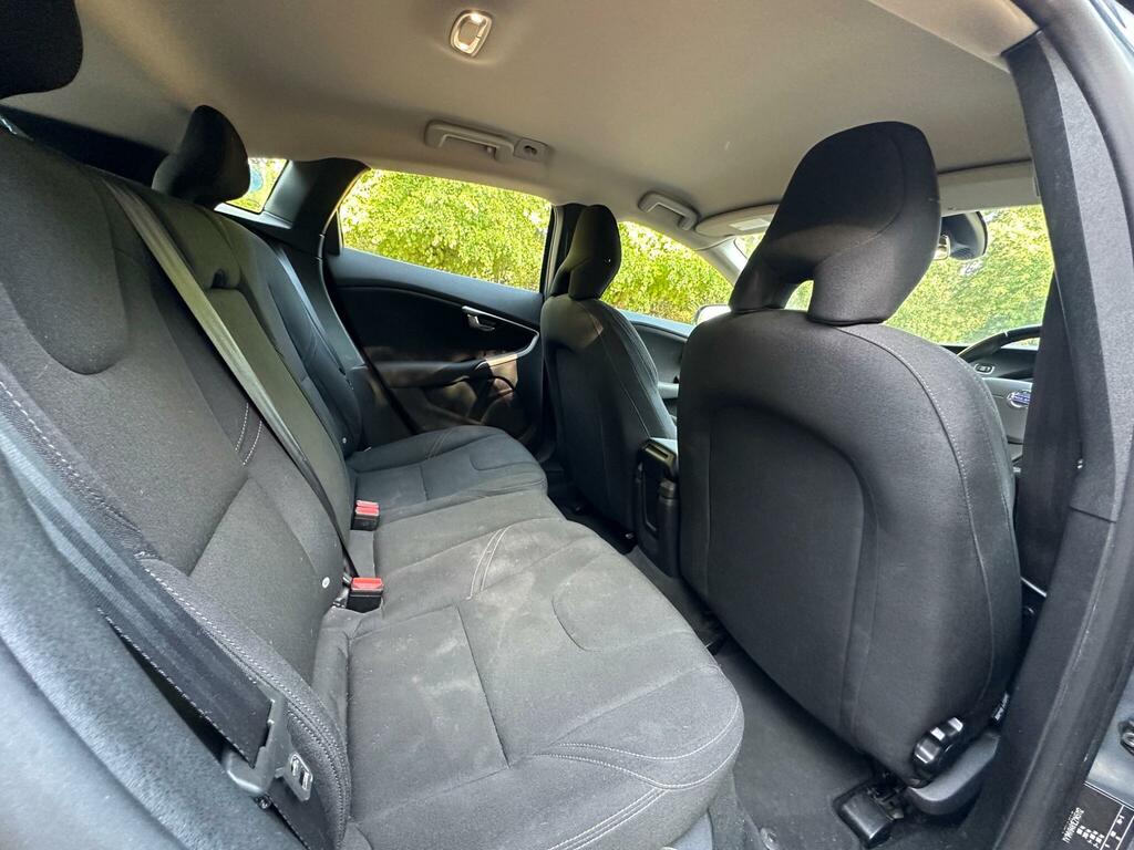 Volvo V40 1.6L T3 Es 148 Bhp White #21