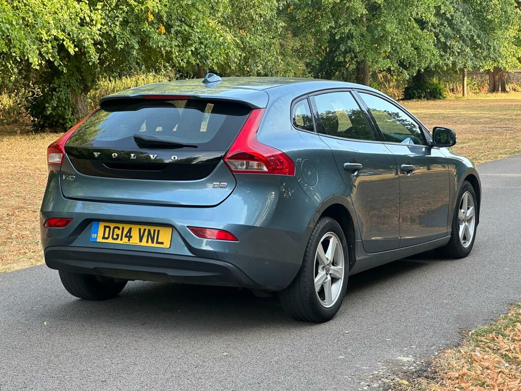 Volvo V40 1.6L T3 Es 148 Bhp White #11