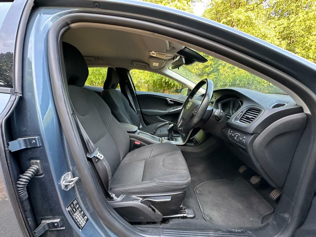 Volvo V40 1.6L T3 Es 148 Bhp White #18