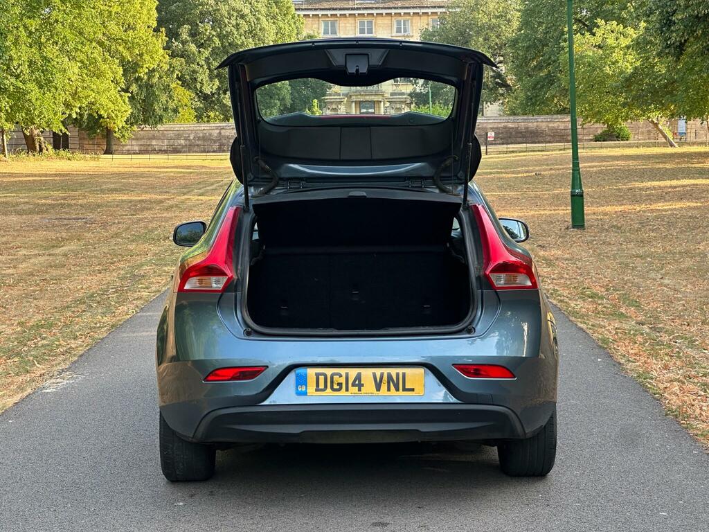 Volvo V40 1.6L T3 Es 148 Bhp White #15