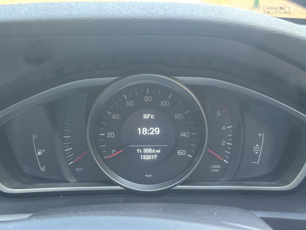 Volvo V40 1.6L T3 Es 148 Bhp White #41