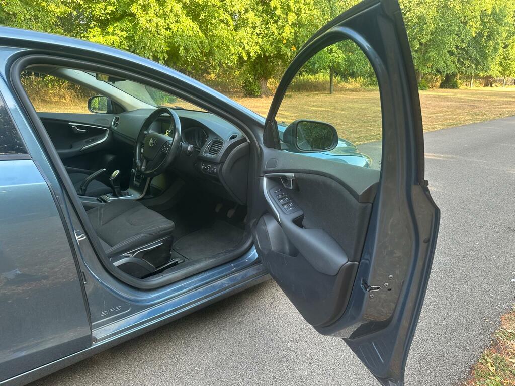 Volvo V40 1.6L T3 Es 148 Bhp White #20