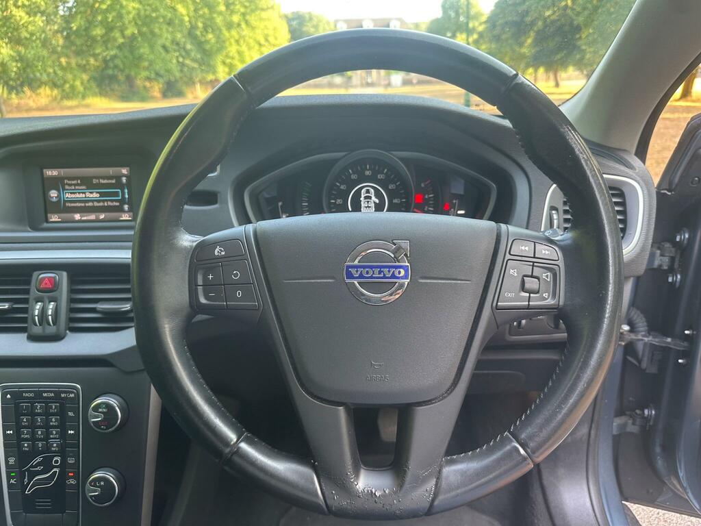 Volvo V40 1.6L T3 Es 148 Bhp White #44
