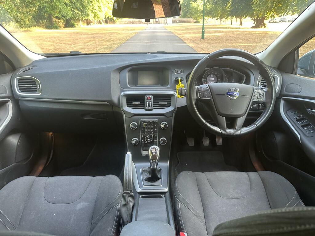 Volvo V40 1.6L T3 Es 148 Bhp White #26