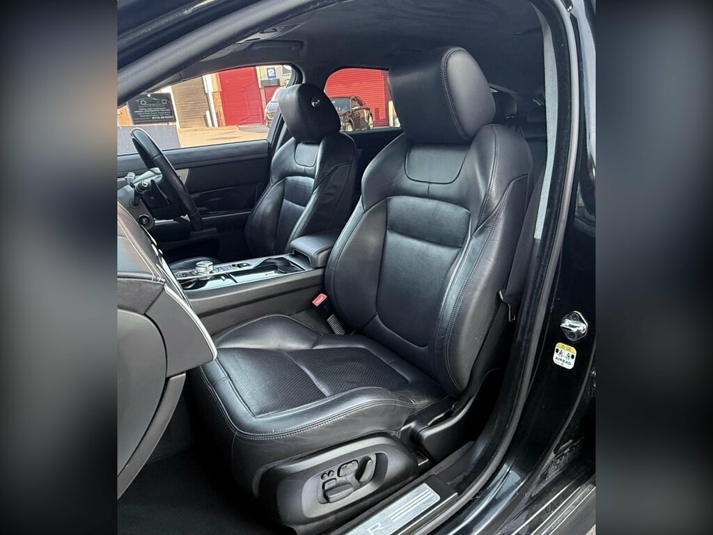 Jaguar XF 3.0D S V6 Portfolio Sportbrake Euro 5 Ss 5 Black #2