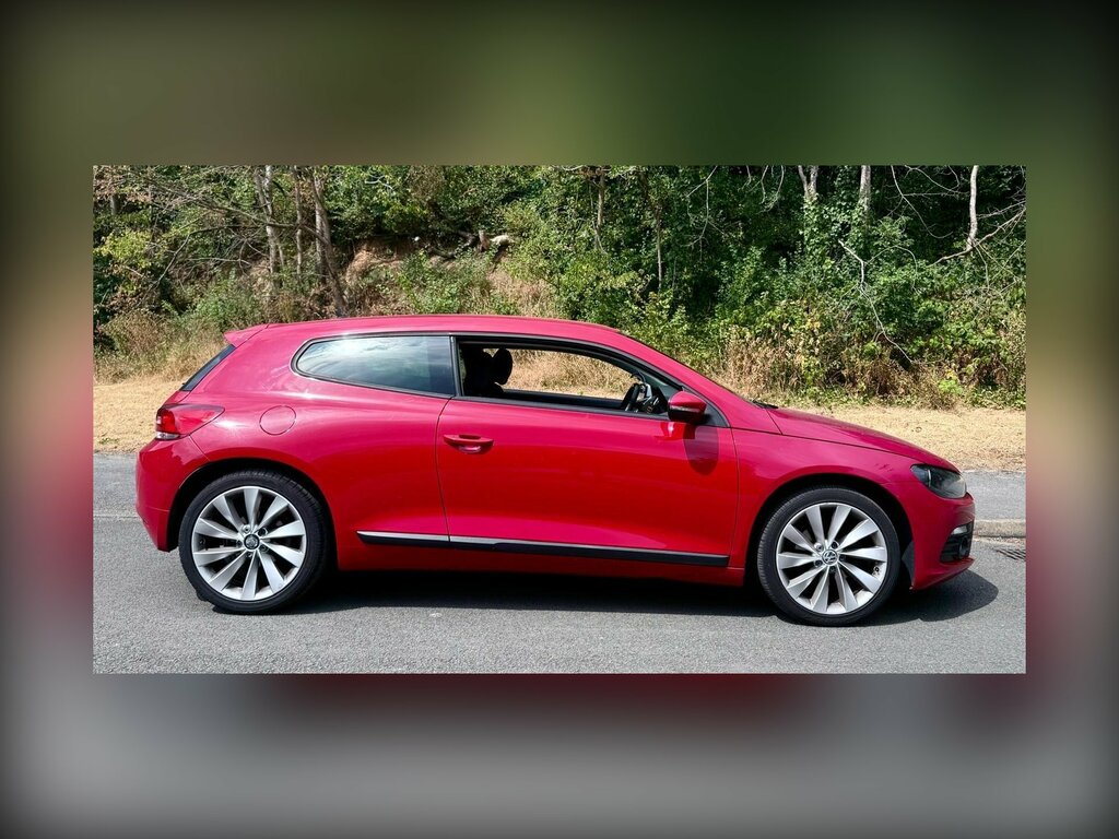 Volkswagen Scirocco 2.0 Tdi Bluemotion Tech Gt Euro 5 Ss Red #3