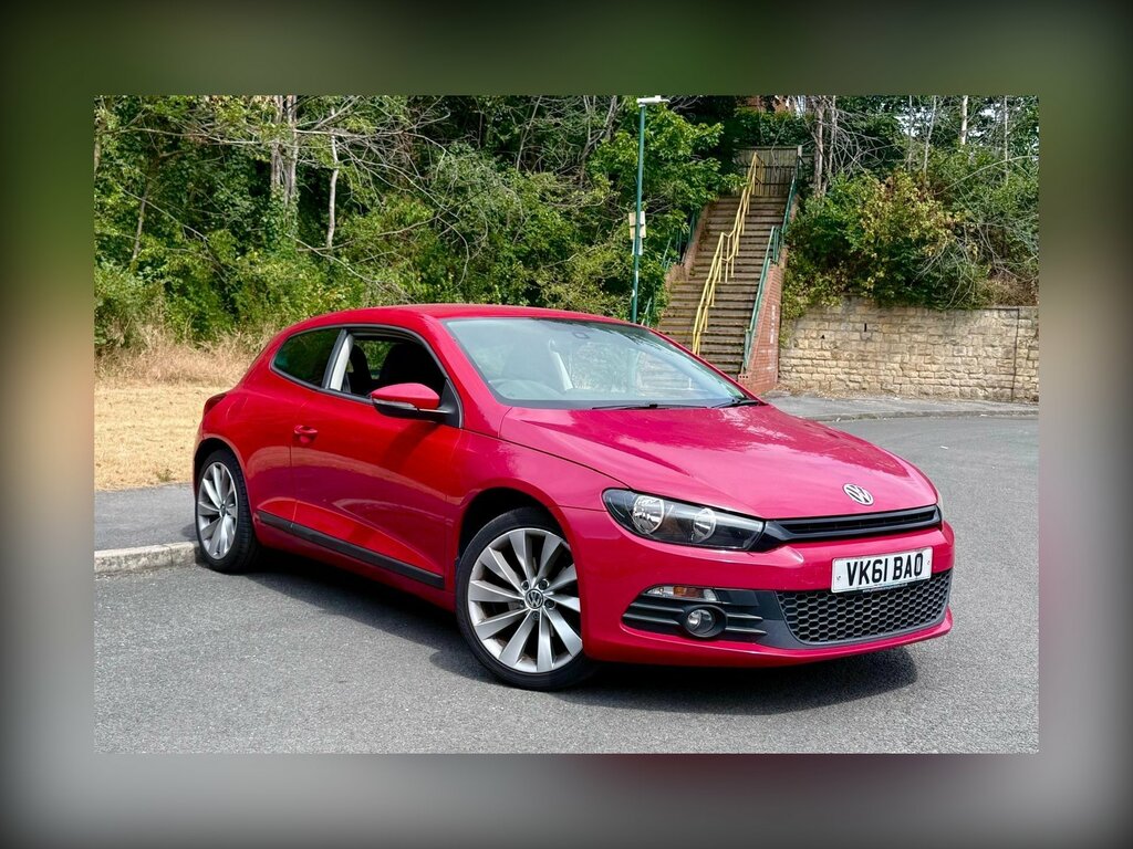 Volkswagen Scirocco 2.0 Tdi Bluemotion Tech Gt Euro 5 Ss Red