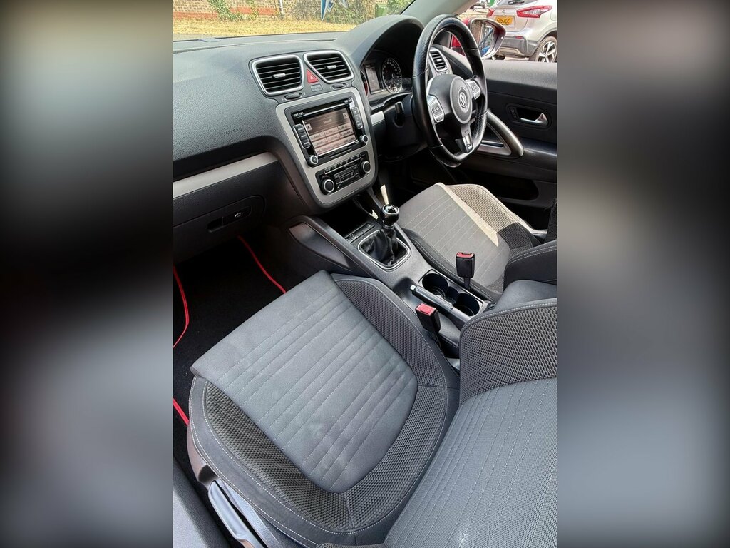 Volkswagen Scirocco Hatchback 2.0 Tdi Gt 201111 Black #31
