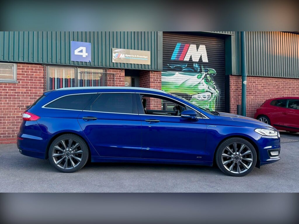 Ford Mondeo 2.0 Tdci Vignale Estate Powershift Awd Blue #2