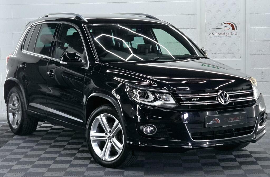 Volkswagen Tiguan R-line Black