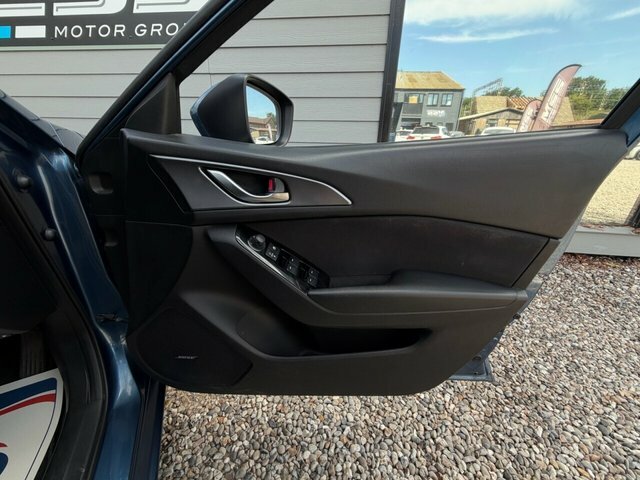 Mazda 3 2.0 Skyactiv-g Se-l Nav Black #11