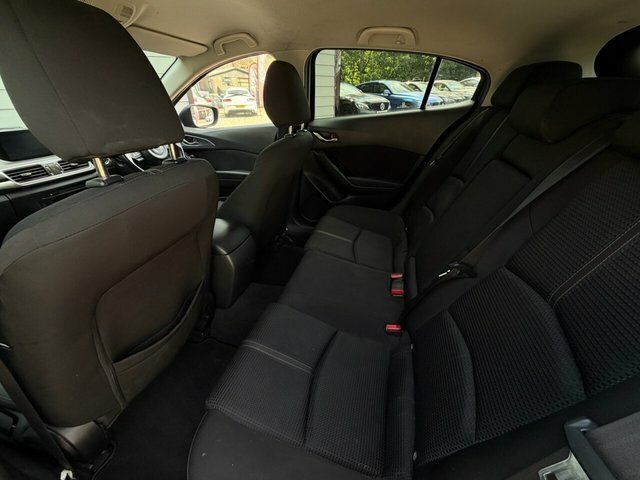 Mazda 3 2.0 Skyactiv-g Se-l Nav Black #17