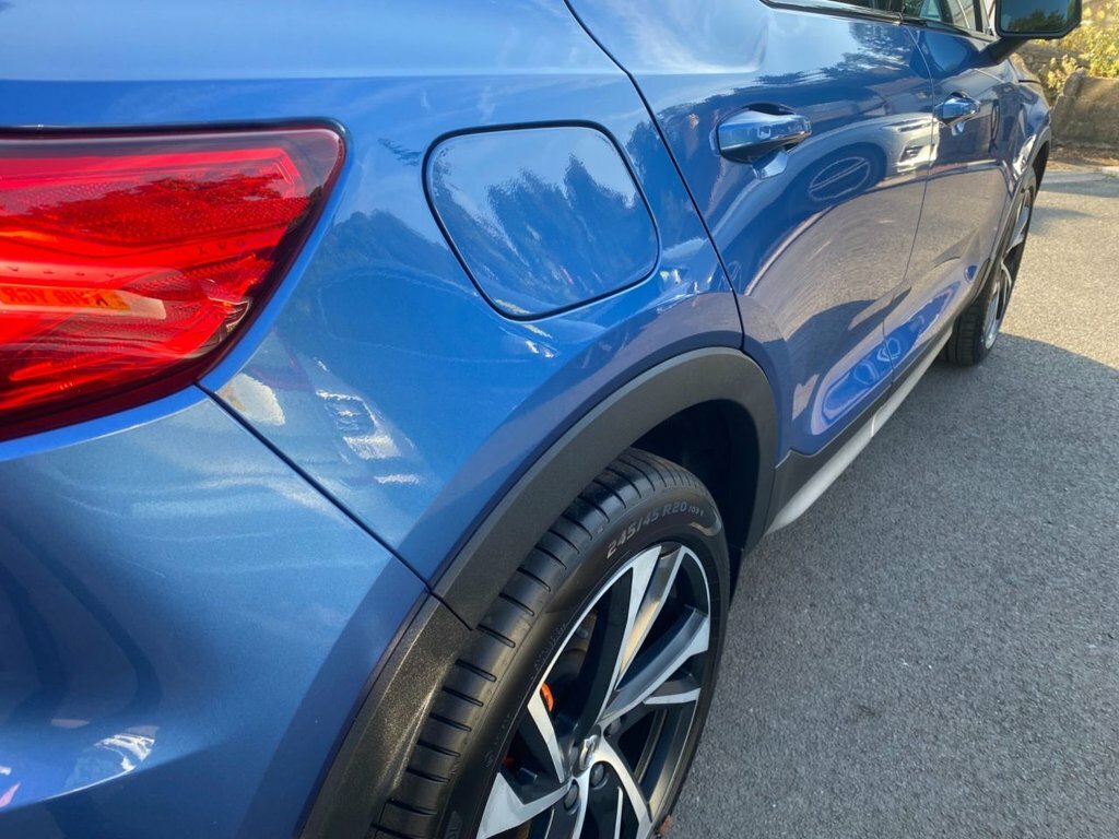 Volvo XC40 2018 2.0 D4 First Edition Suv Awd KR18AUN Blue #6