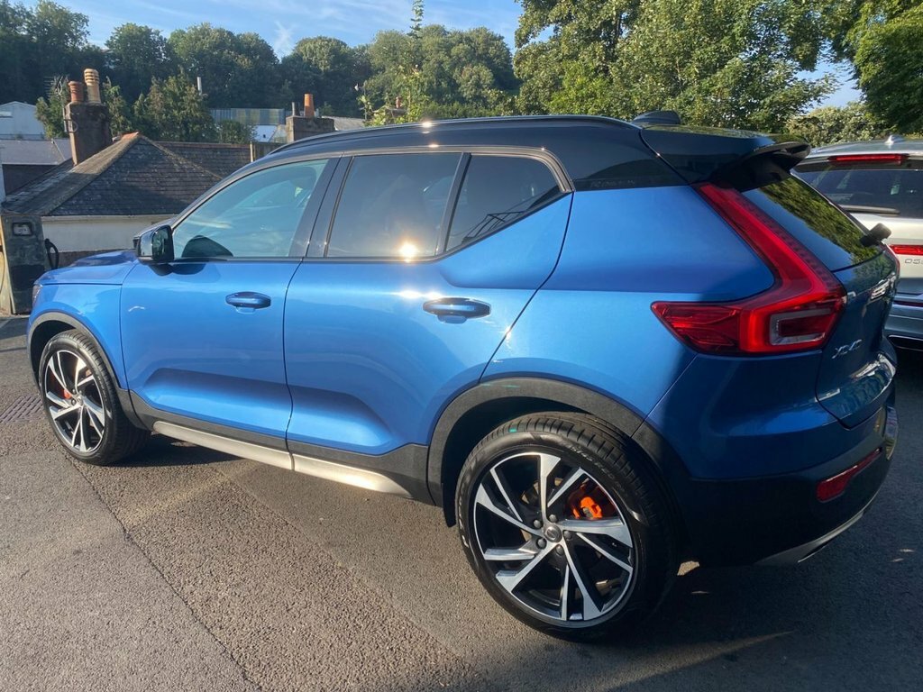 Volvo XC40 2018 2.0 D4 First Edition Suv Awd KR18AUN Blue #3