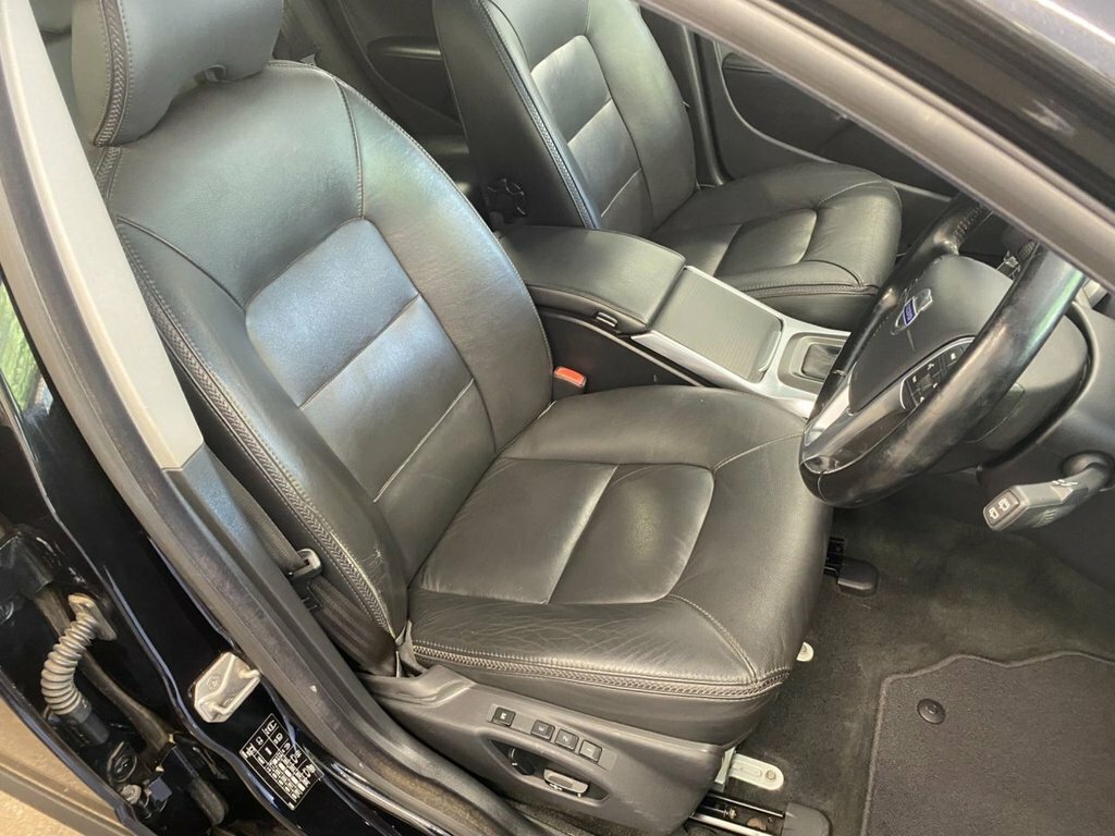 Volvo XC70 Se Lux Silver #20