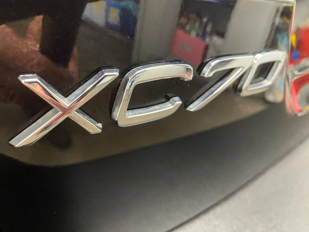 Volvo XC70 Se Lux Silver #11