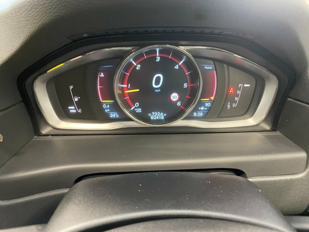 Volvo XC70 Se Lux Silver #35